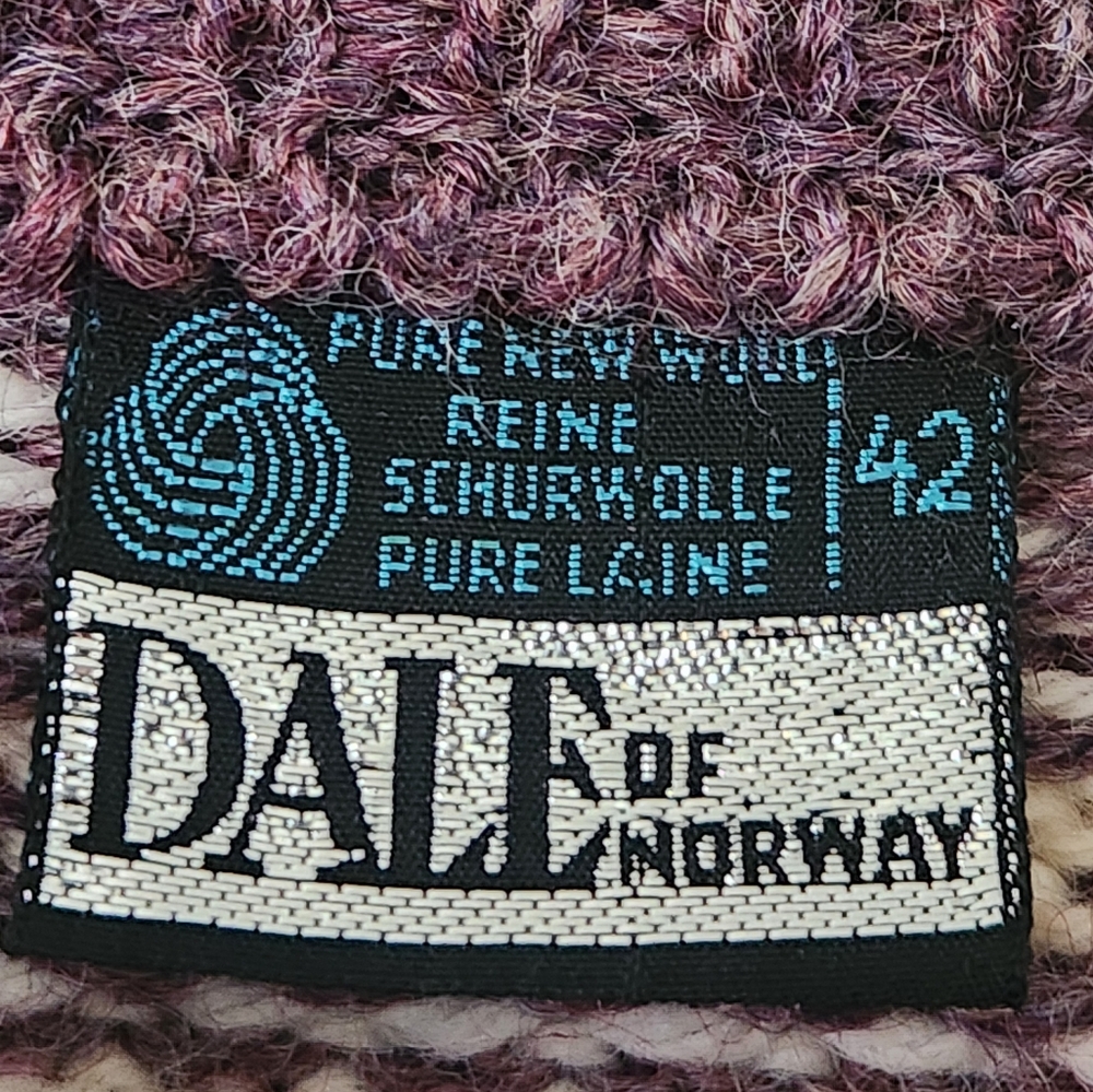 Vintage DALE OF NORWAY Sz 42 Ski Nordic Fair Isle Purple Wool Sweater READ FLAWS - Picture 5 of 9